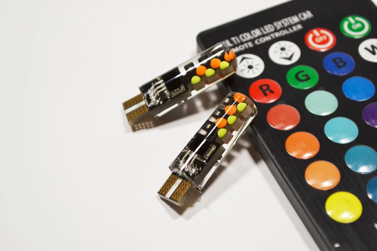 T4482 ЛАМПА T10 RGB LED W5W С ПУЛЬТОМ УПРАВЛЕНИЯ AVL001 |