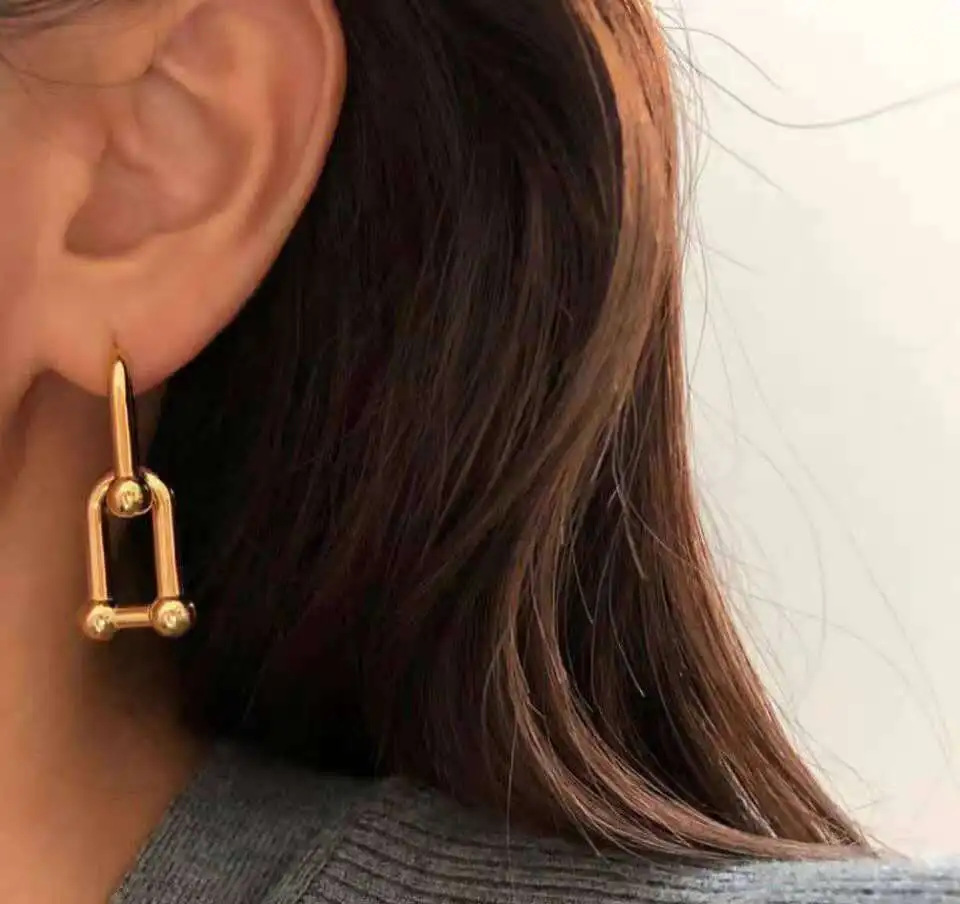 

Double U-shaped Chain Buckle European and American Retro Simple Two Detachable Earrings