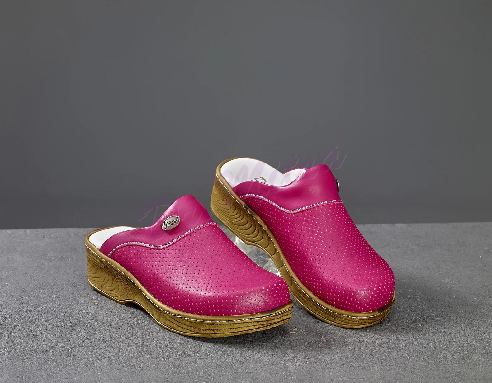 

Women Slippers &Men's Slipper Brown Based Handmade Orthopedic Sabot Slippers Models Doctor Nurse Hospital Nursing Leather Clogs