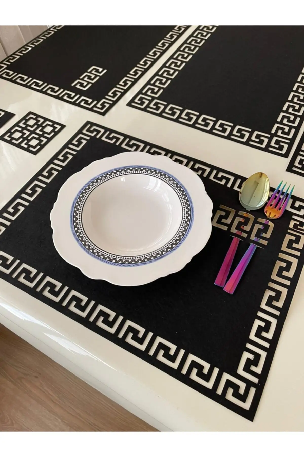 

2021 New Hot PVC Hollow Insulation Coaster Pads Table Bowl Mats Home Christmas Decor Heat Resistant Placemat For Dining Table