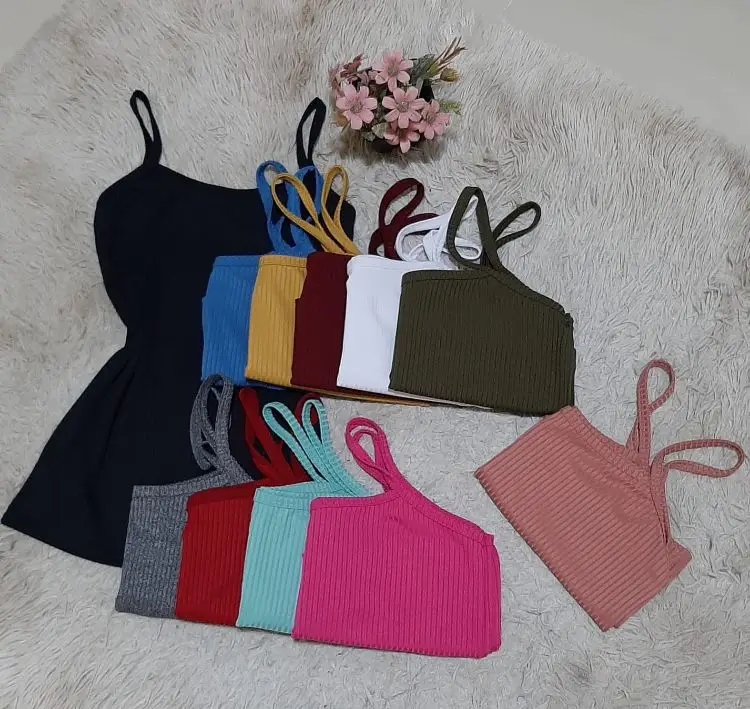 

Kit with 3 Women's Blouses with Adult Strap