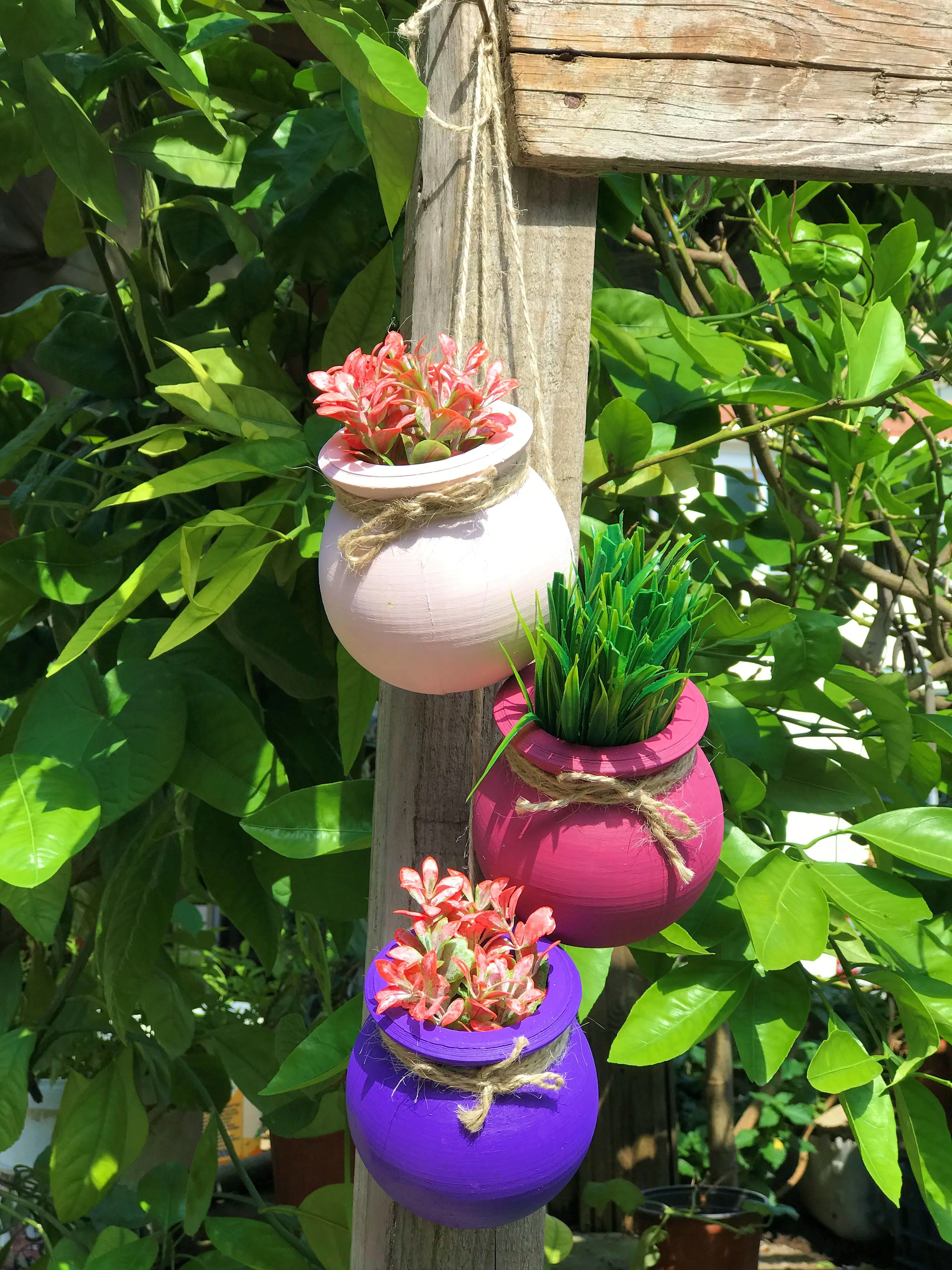 

Allora набор из 3 подвесных ламп (кремовый-вишневый-фиолетовый)