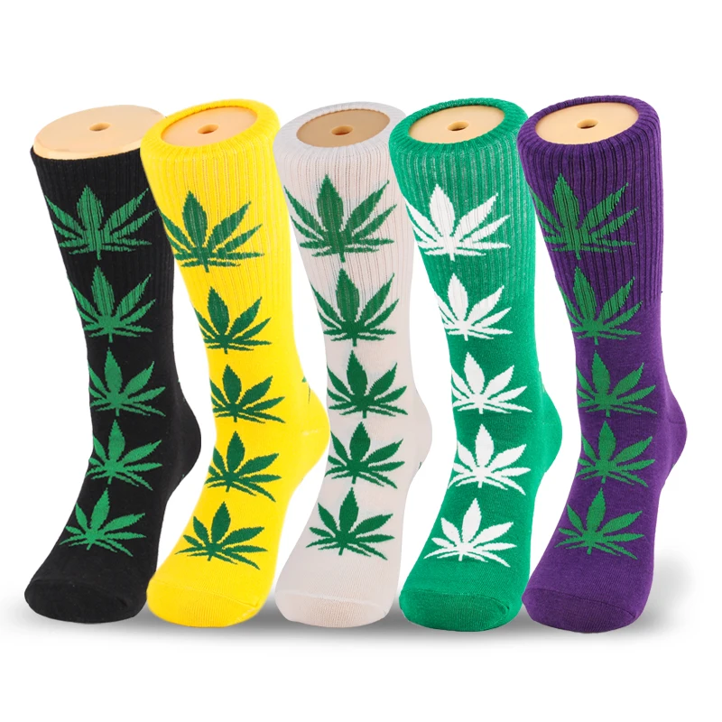 Носки в стиле Харадзюку удобные Длинные повседневные с принтом листьев конопли