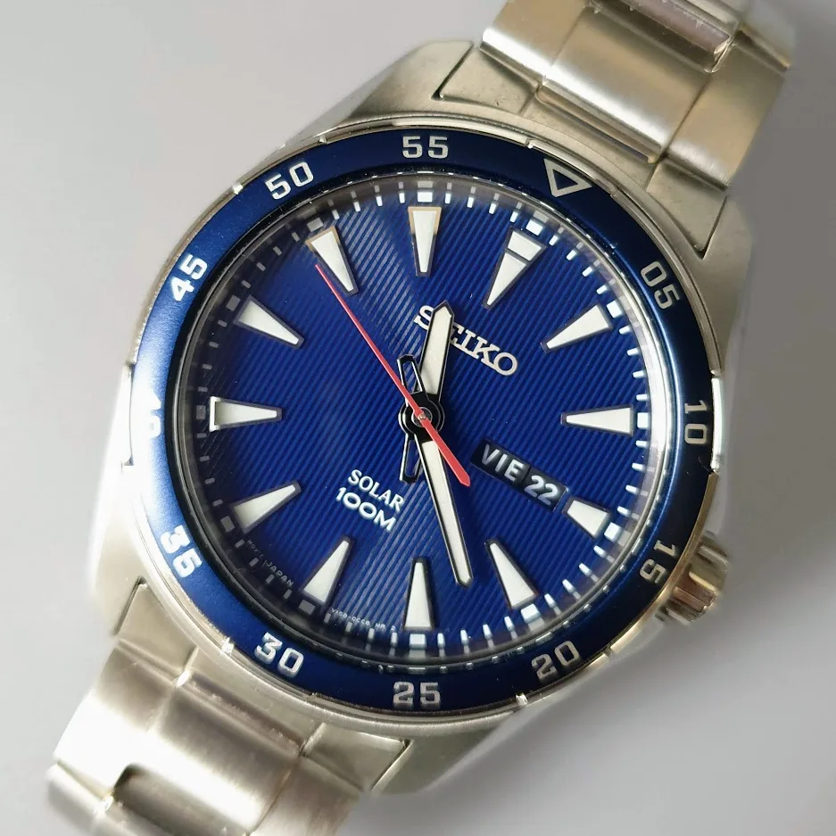 Мужские солнечные часы Seiko SNE391P1 с синим циферблатом ремешок из нержавеющей стали