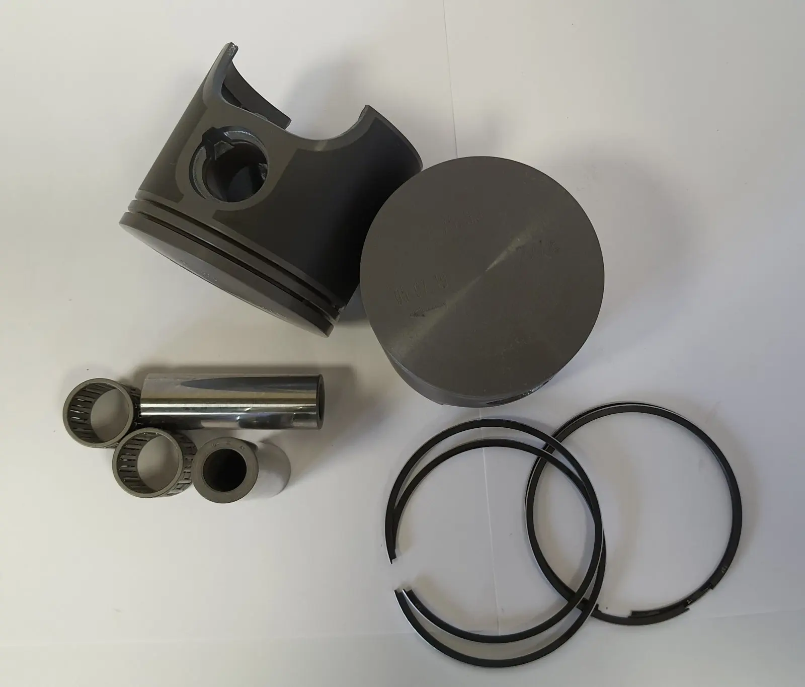 поршня 75. поршень 90мм. поршня 75. 3 поршня 75. поршня 75 на 75.