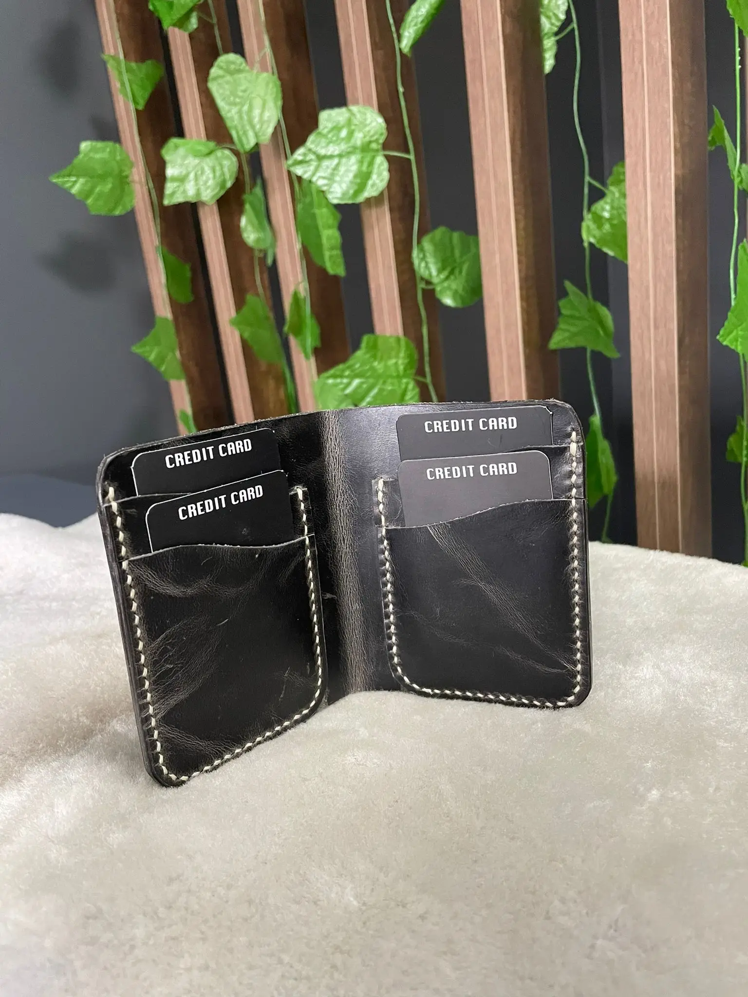 

Men's Wallet Foldable Small Money Purses Leather Wallet Luxury Billfold Hipster Cowhide Credit Card/ID Holders