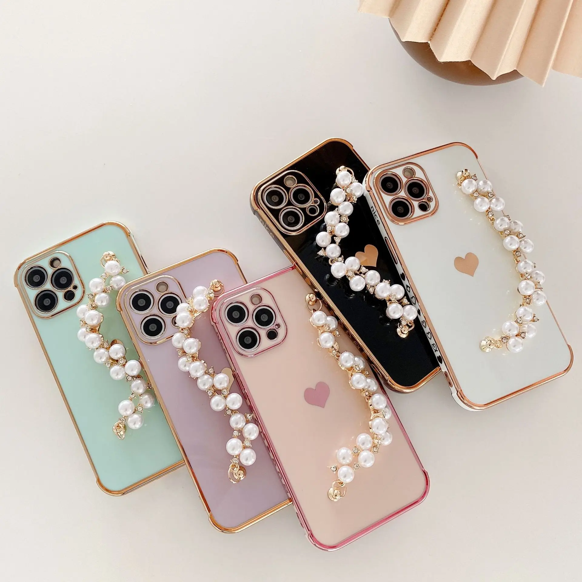 

Pearl Chain Wrist Bracelet Phone Case for IPhone 13 11 12 Pro Max Soft Cover for IPhone X XS Max XR 7 8 Plus Coque Funda Carcasa