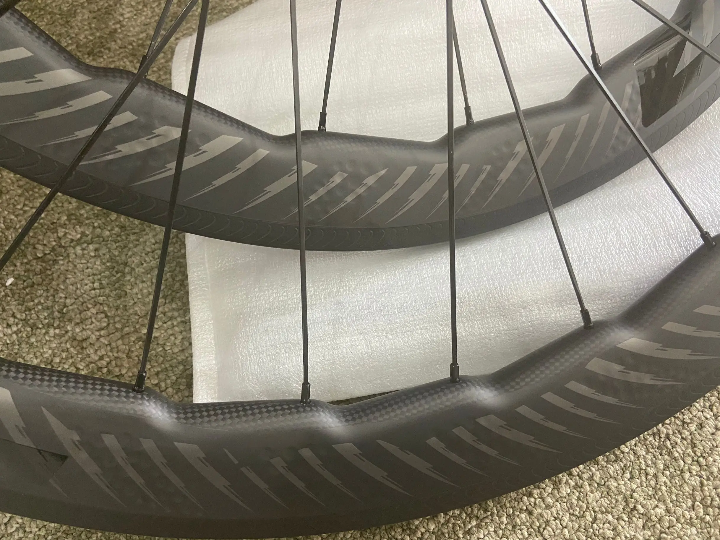 

Newest style full carbon bike wheels clincher 25mm 700C cycling wheels 58mm v brakes or disc brakes wheels in stock