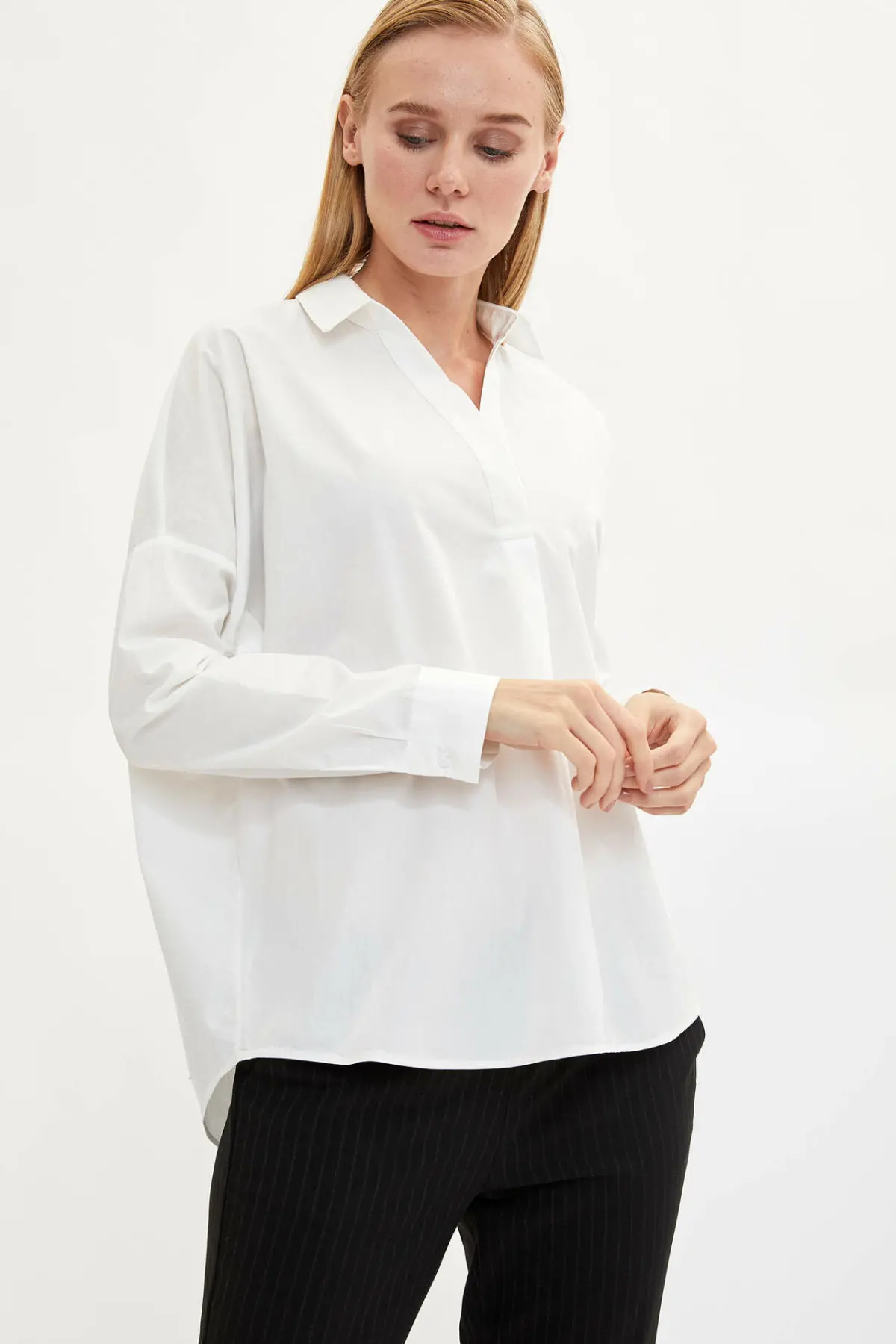 Женская блузка с длинным рукавом DeFacto белая Повседневная рубашка в стиле смарт