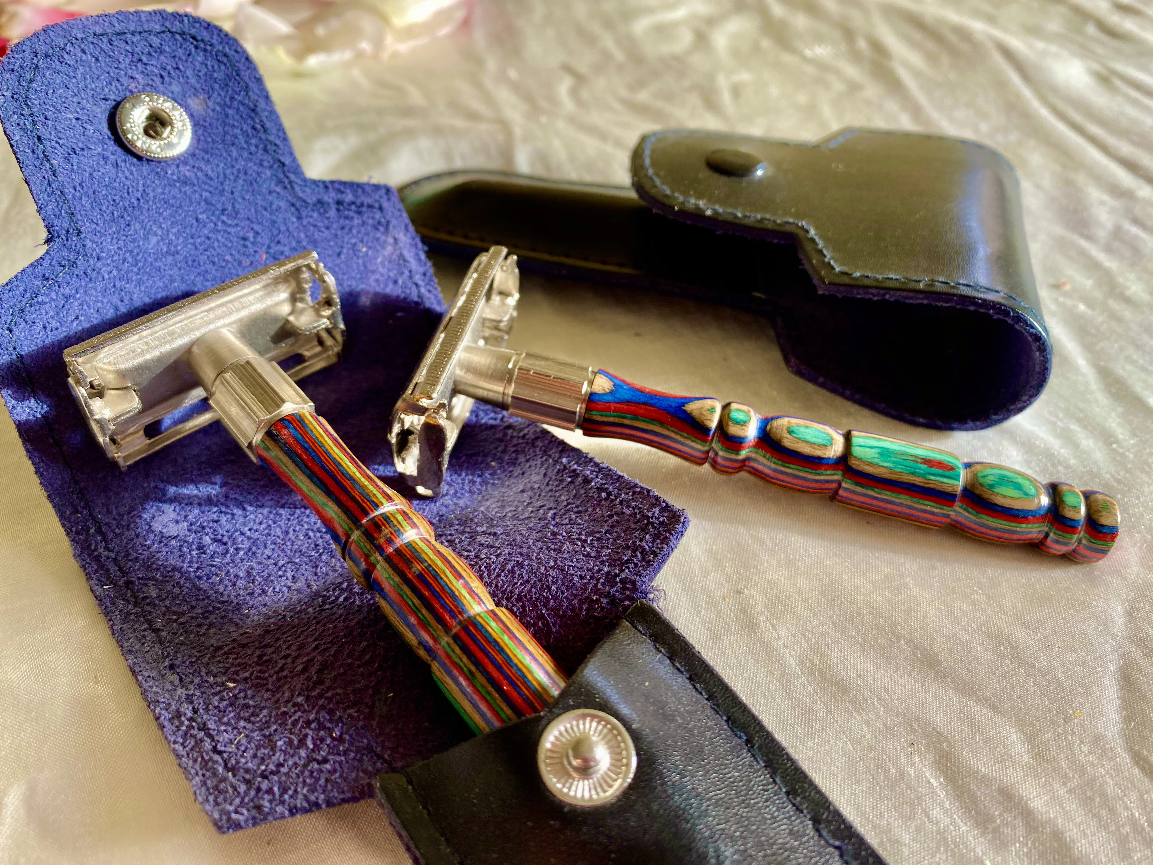 

Zero Waste Swap Handmade Butterfly Metal Double Edge Screw Open Safety Men ,Women Pouch Leather Set Plastic Free