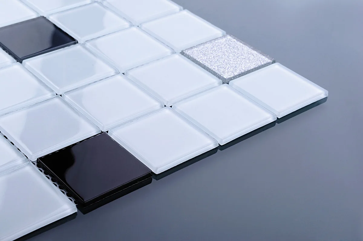 1M2 (13 PCS TILES ) Crystal Wall Mosaic Tiles