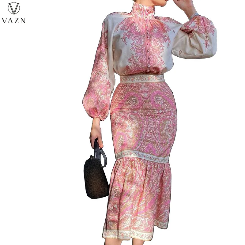 تيور قطعتين بطباعه بتنوره طويله باكمام طويله جديد الموضه