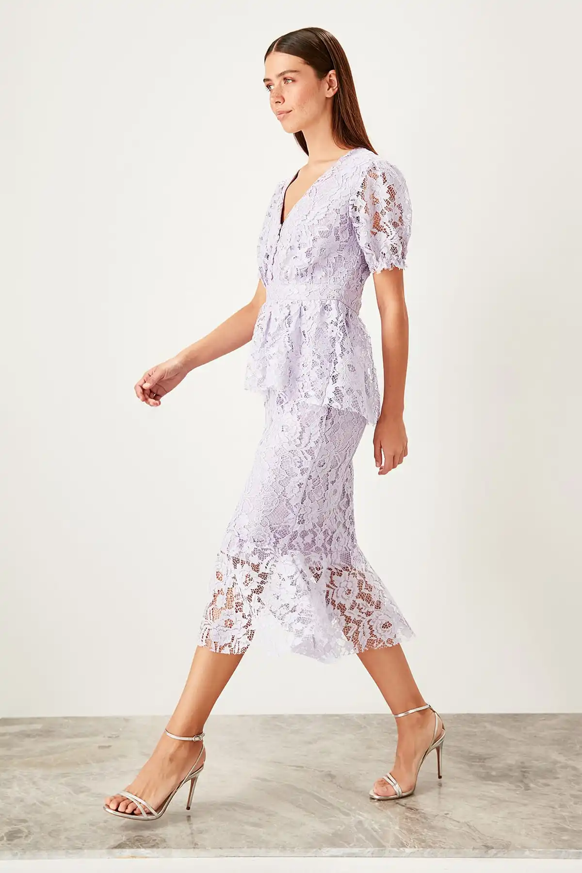 Платье с баской Trendyol TPRSS19UT0105