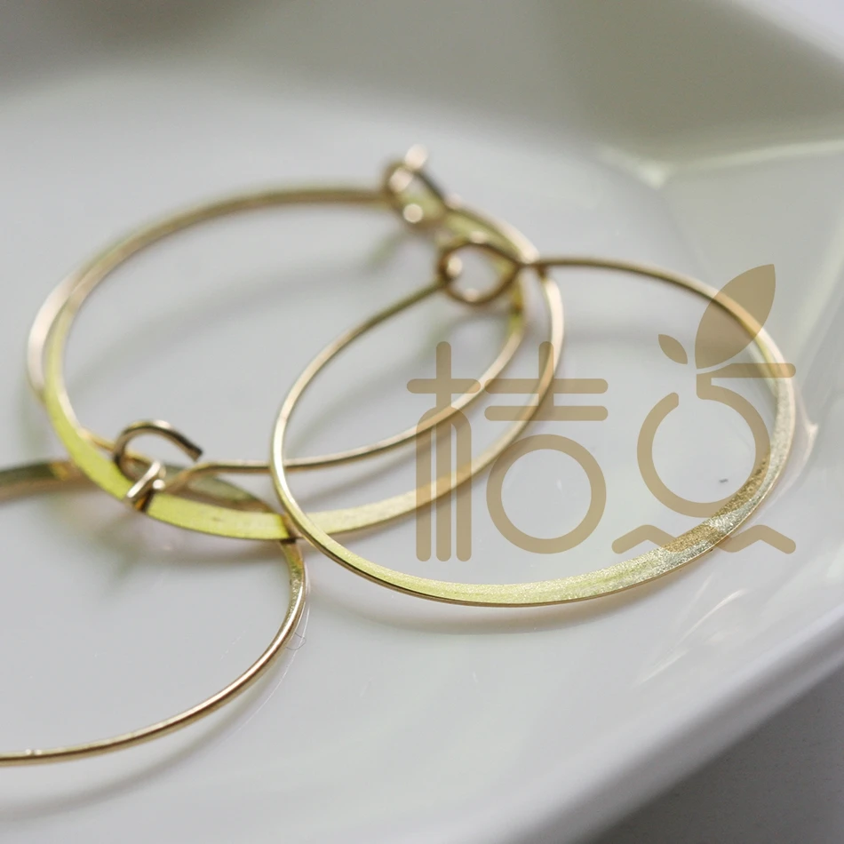 20 штук цельные круглые серьги Чеканные сережки из латуни в форме крючка 25x0 7 мм