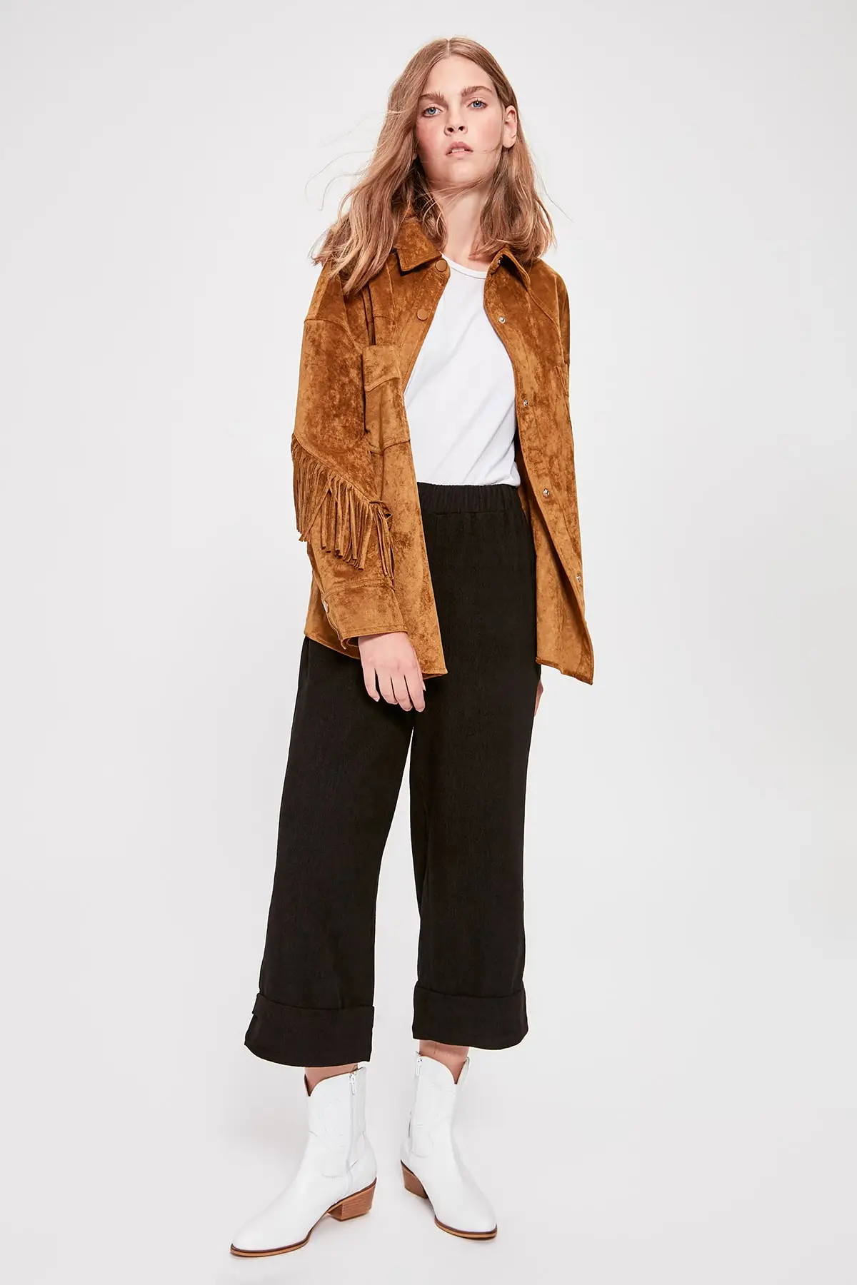 Trendyol черные резиновые детальные брюки TWOAW20PL0053|Брюки| |