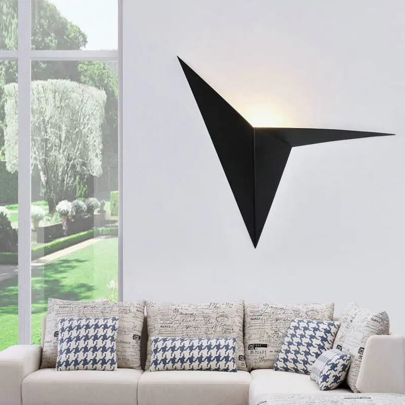 Modern Black White LED Wall Lamp Indoor Creative Triangle Light Simple Bedroom Sanctum Aisle Stair Lighting | Лампы и освещение
