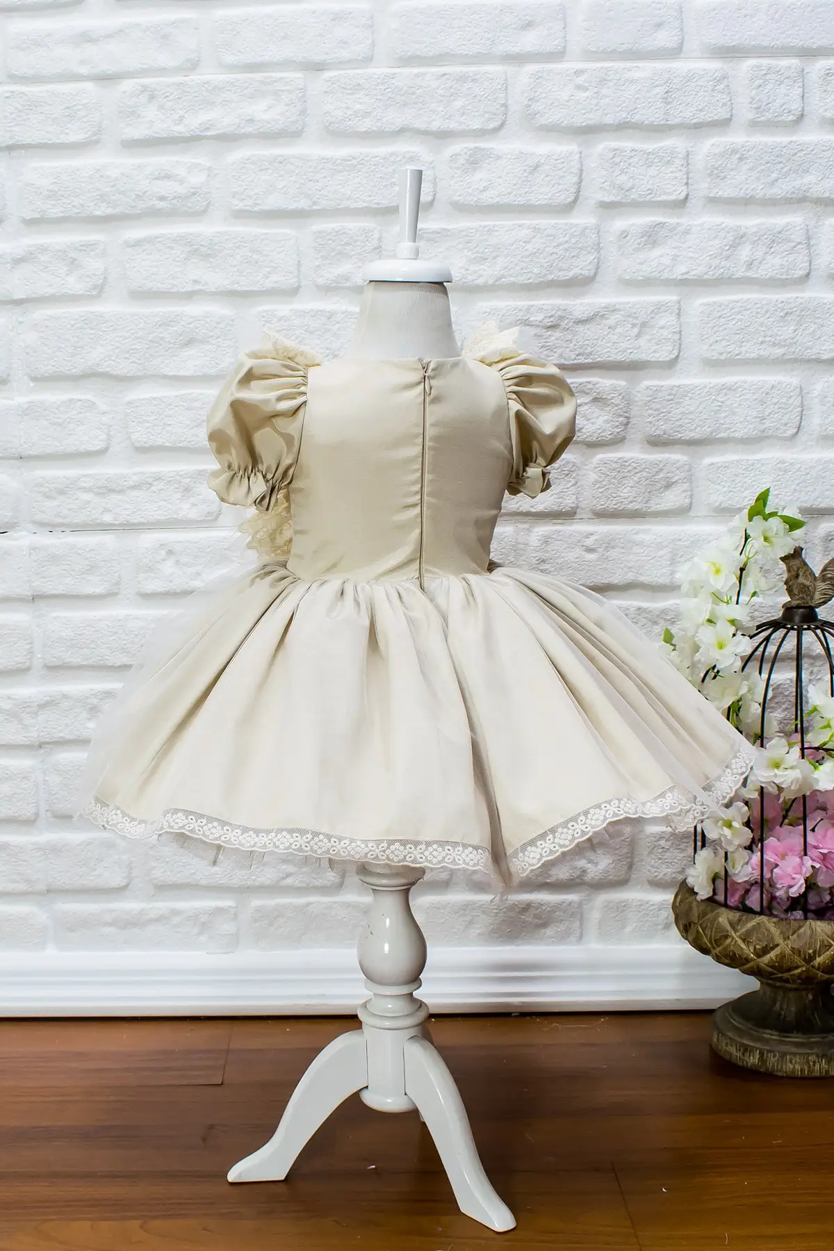 

Flaneur Baby Girl Short Sleeve Lace And Bear Crinoline Vintage Dress For Summer Special Occasion Premium Quality Cotton Lining