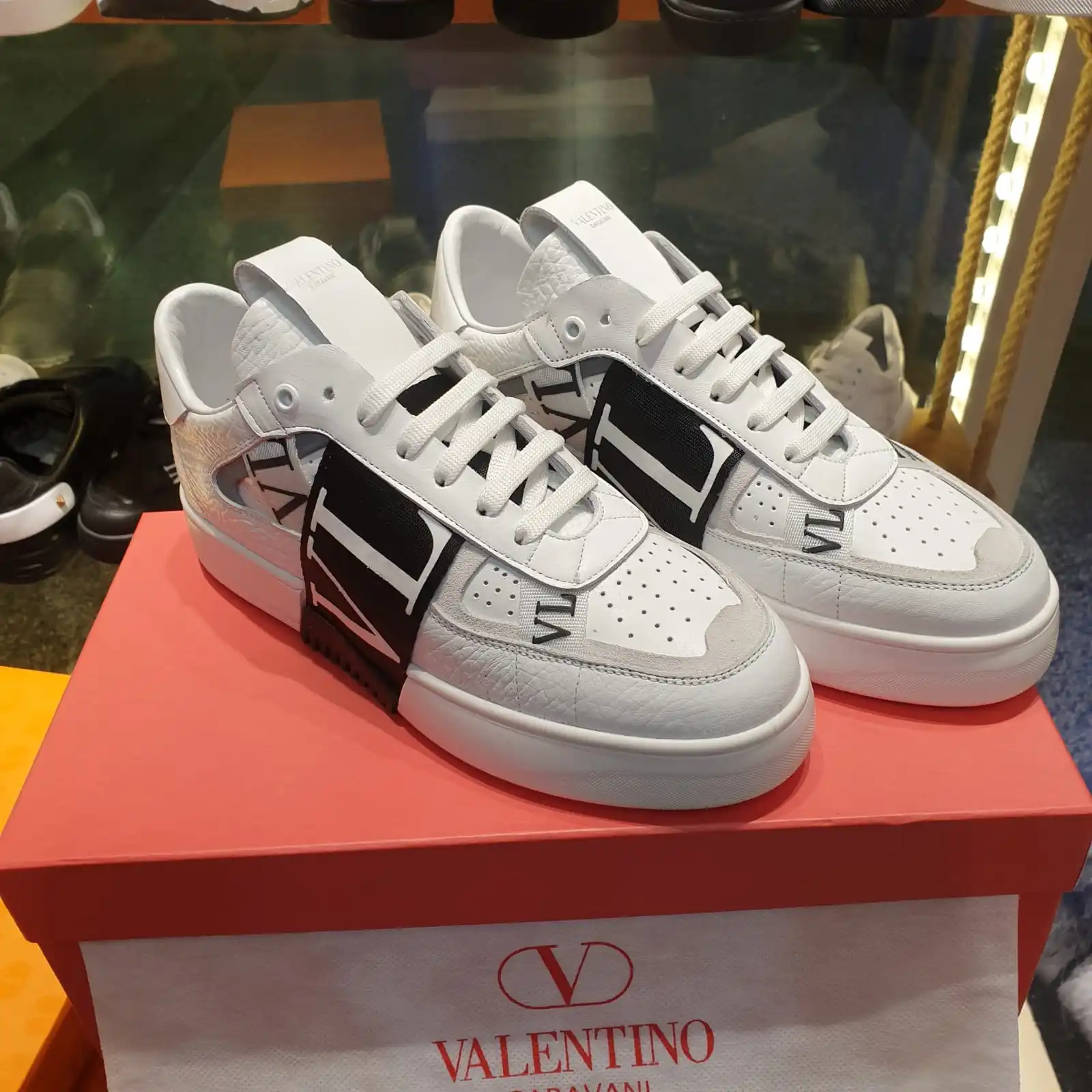 

2021 New season fashion men sneakers , high quality , fast and free shippping,best price