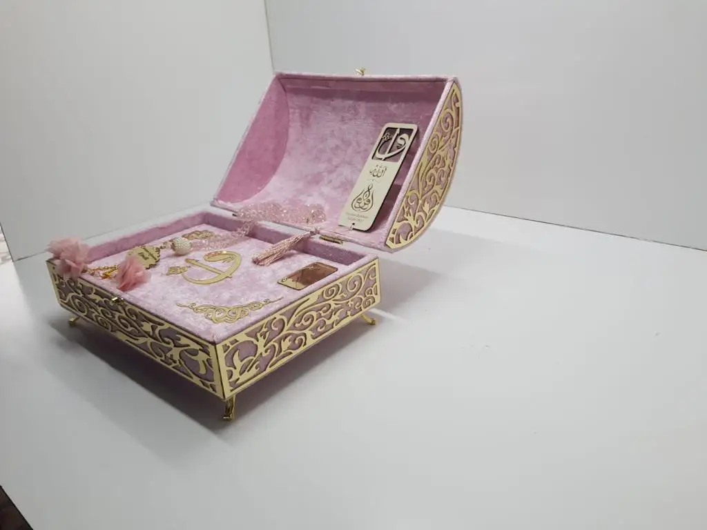 Big Size Luxury Boxed Quran Set Gift Velvet Pink Color Quran Pearl Rosary