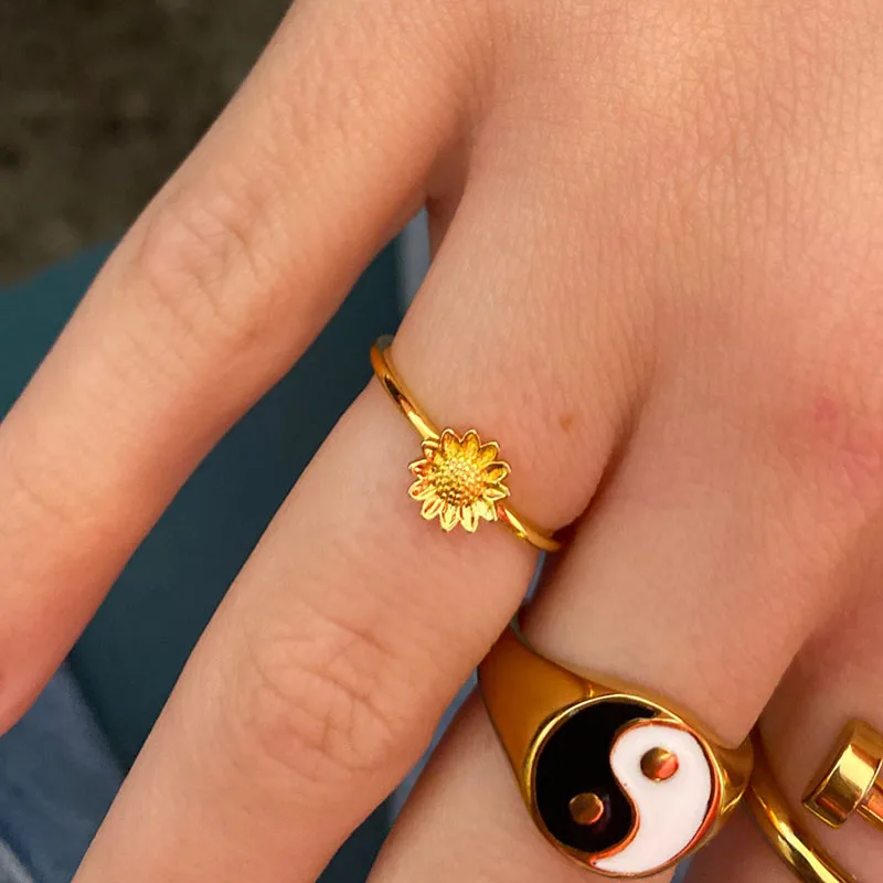 

Sunflower Cute Rings For Women Vintage Ring On Finger Stainless Steel Gold Rings Anniversary For Best Friend Cute Jewelry Gifts