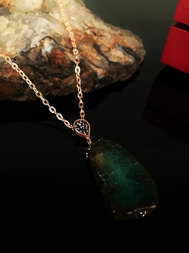 

Dr Stone Natural Stone Women 'S Agate Stone Rose Gold plated Necklace KRB173 372868349