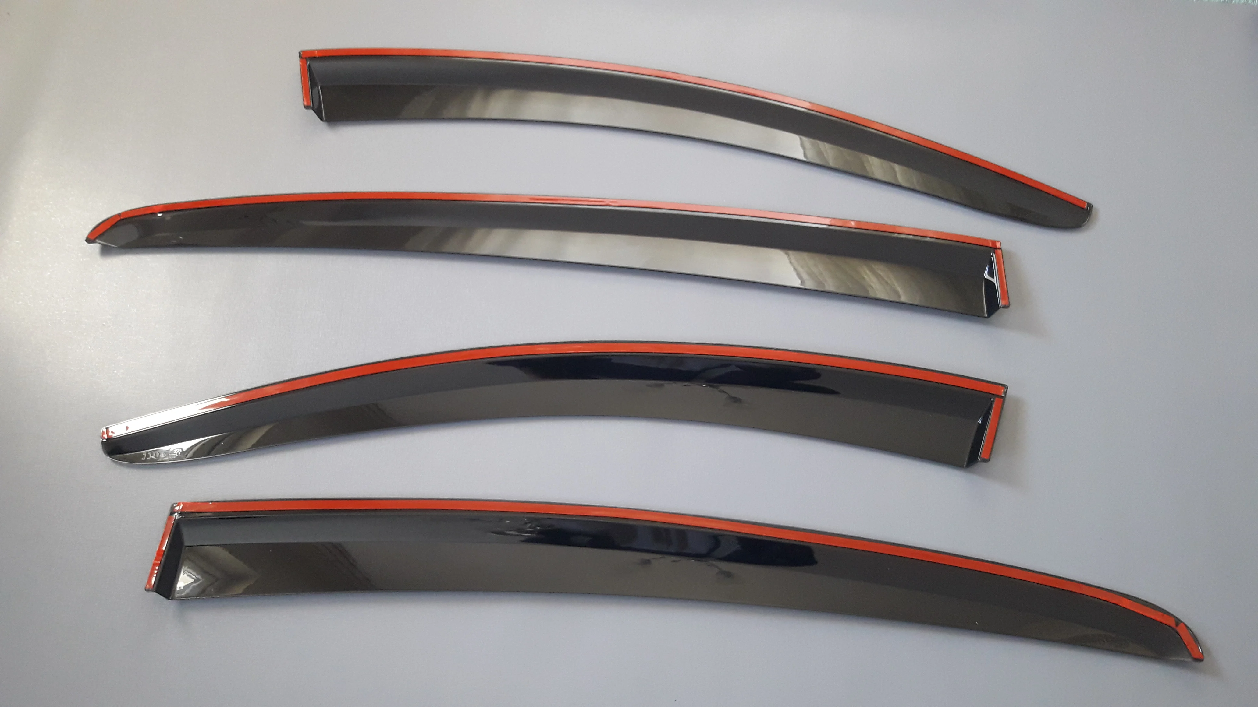 

1 Set 4 Pcs Side Window Wind and Rain Smoke Deflector (chrome style) for 4DR 5DR Focus 4 2018-2020 / Free TNT Express Shipping