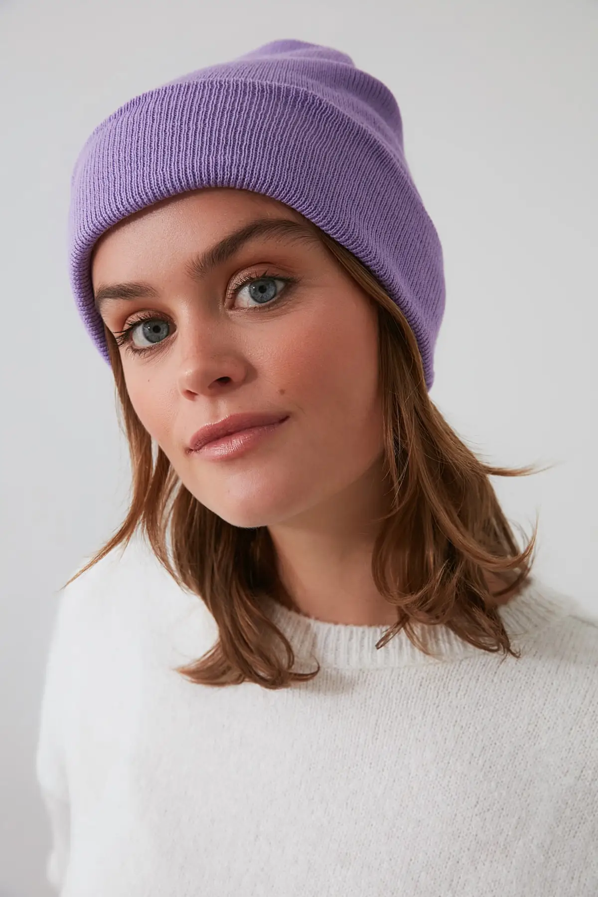 Берет сиреневый с верблюдом 2 фута |