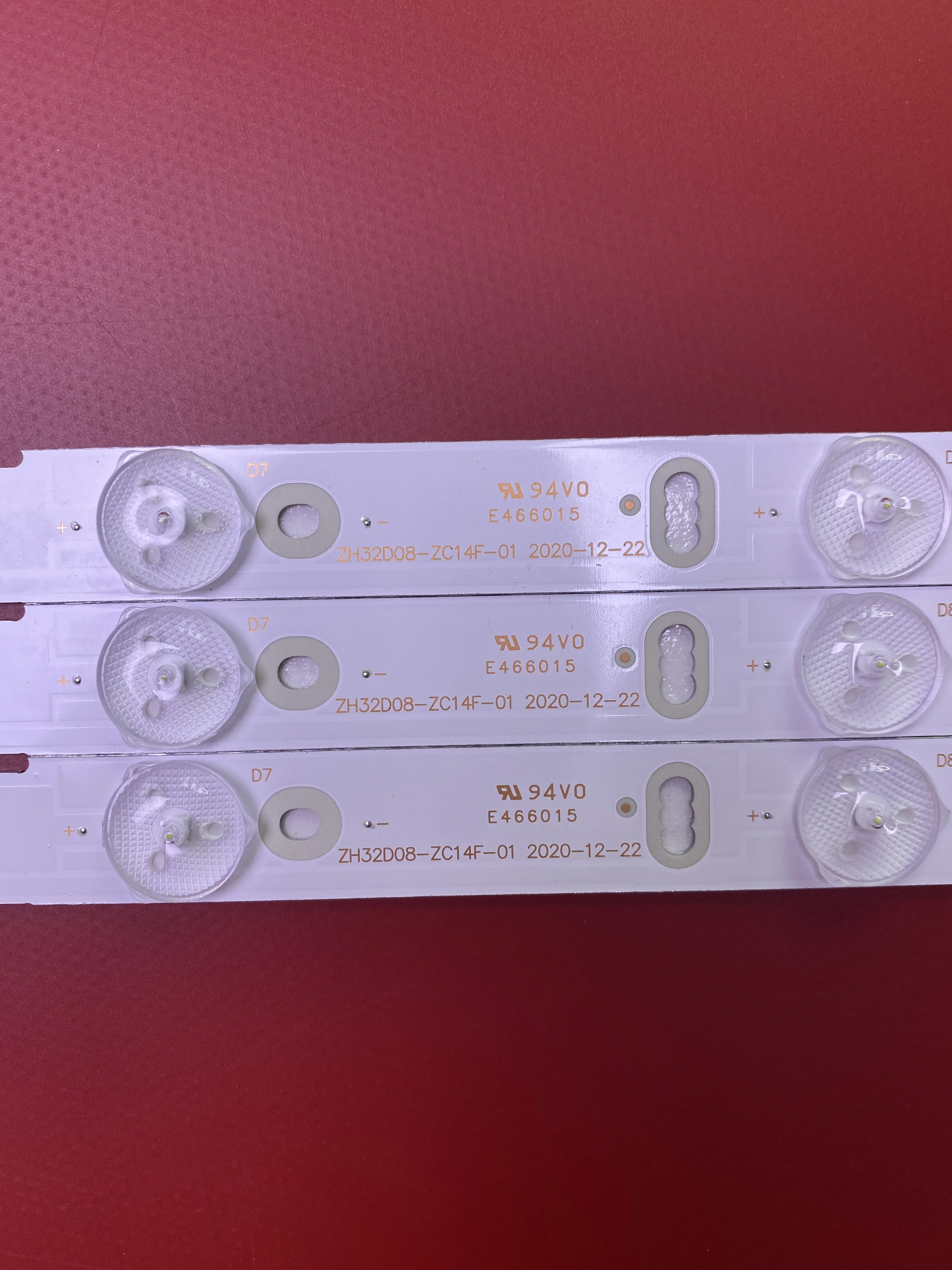 LED TV backlight ZH32D08 for MX315D08-ZC14F-01 ZH32D08-ZC14F-01 IC-A-TBBY32D572 303XH320031 |