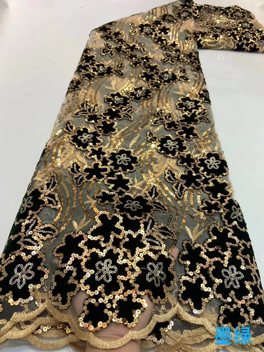 

New Design French Velvet Lace With Sequins Beautiful Embroidered Nigerian Dress High Quality Party Wedding Lace Dre