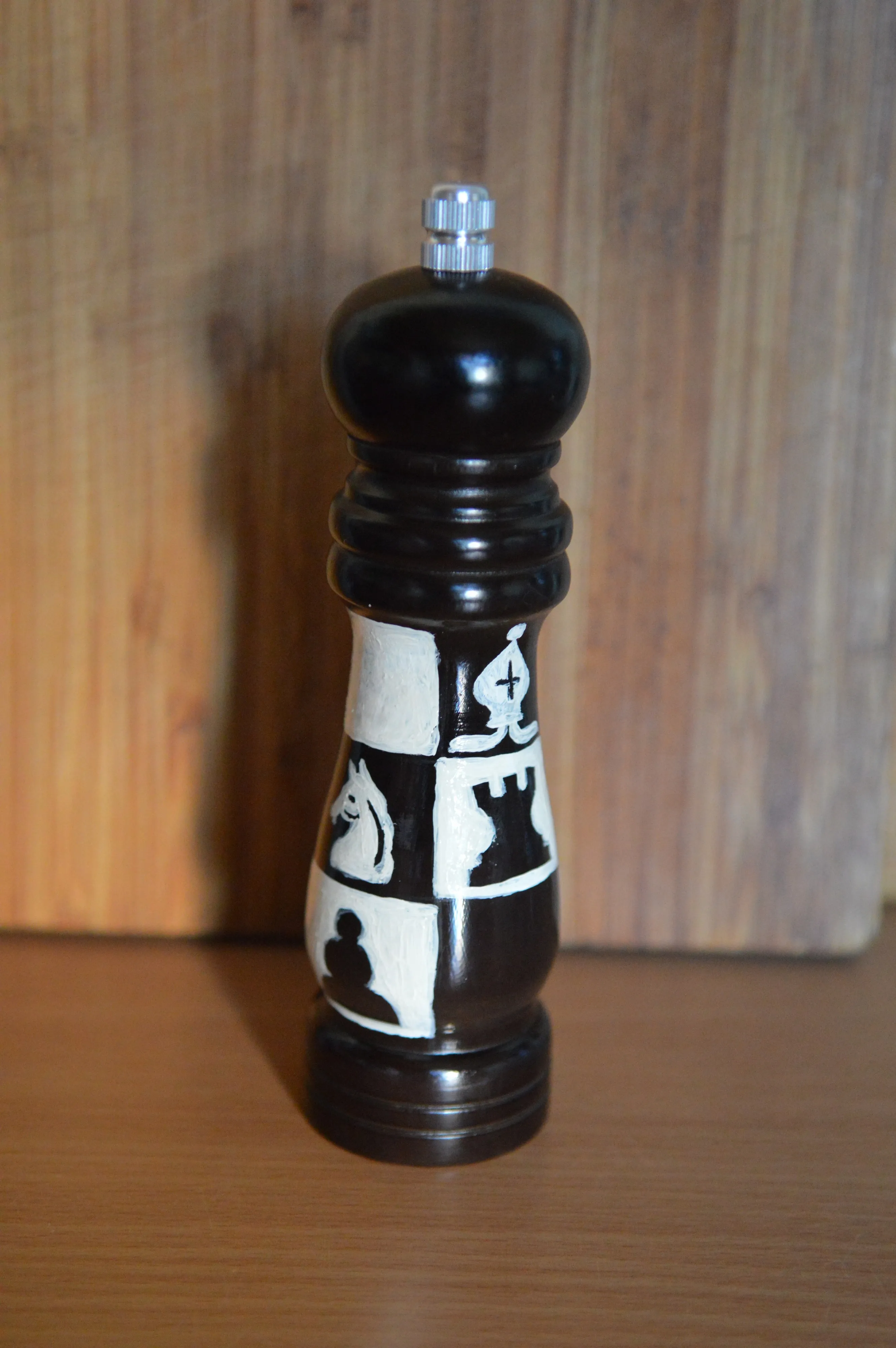 Manual pepper &amp salt mill Top kitchen and dining room decor Author's hand-painted The best gift for a chess player Exclusive |