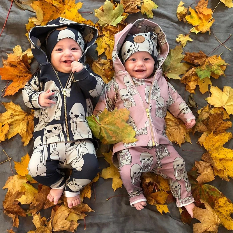 Костюм для мальчиков и девочек TinyPeople из 2 предметов с кроликом Рекс модный