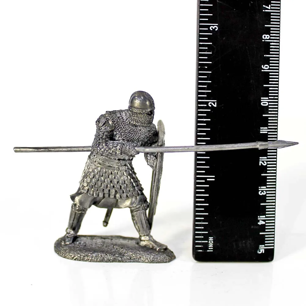 Русский тяжеловооруженный пехотинец 13 век - оловянный солдатик фигурка 54 мм P98d |