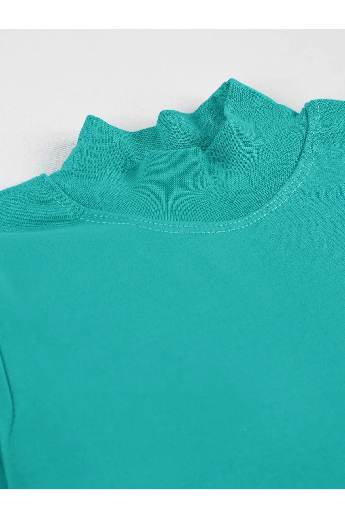 Зеленая водолазка для девочек | Мать и ребенок