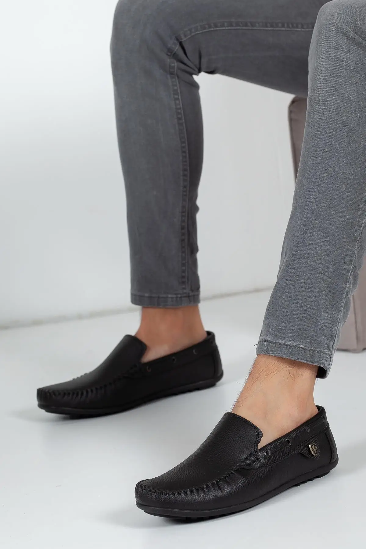 

Luxury leather men's shoes comfortable men's office business wedding shoes coffee black lace-up buckle men's shoes for men