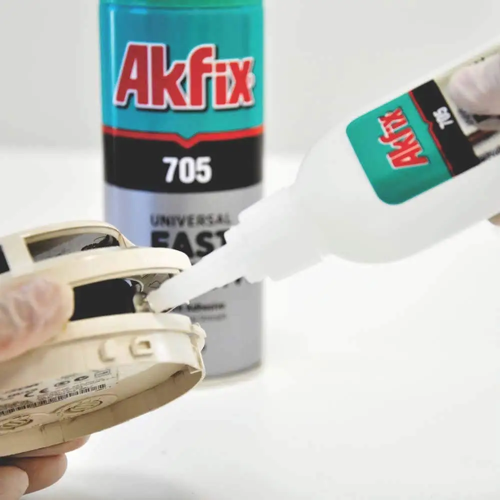 

Akfix 705 / Instant Adhesive 200 ml Universal fast adhesive