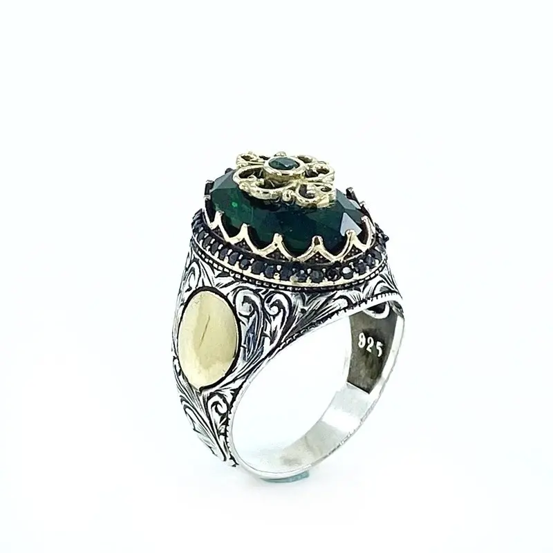 

Emerald Color Zircon Stone Hand Generation Silver Men 'S Ring