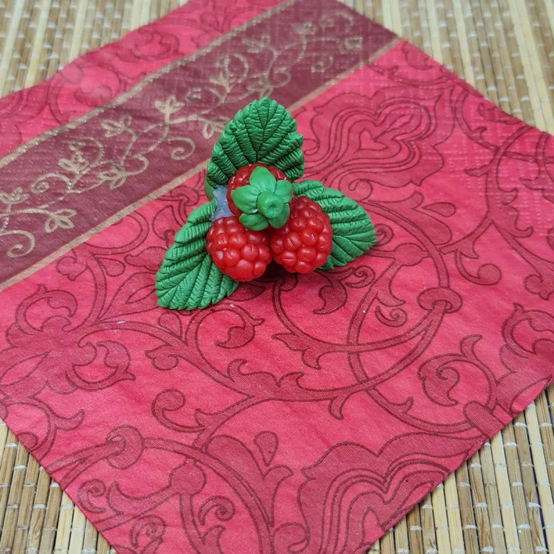 Силиконовая форма для шоколада карамели №639 &quotМалинка с листьями&quotдля леденцов