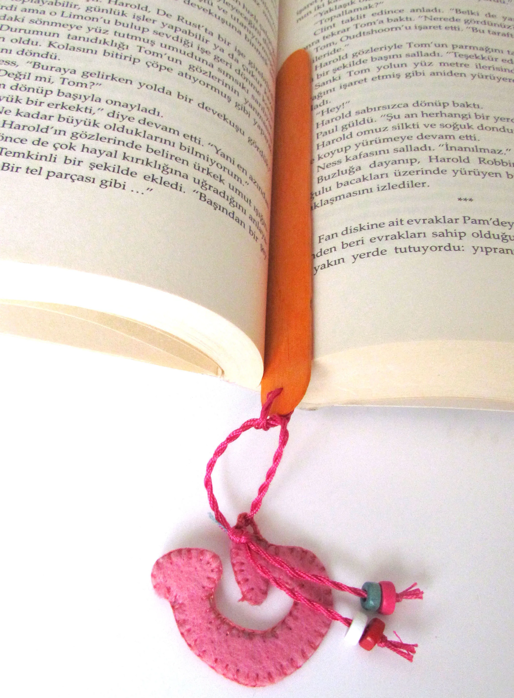 Pafuli Handmade Felt Bookends Pink- G