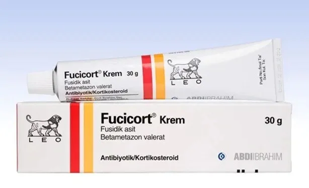 

Fucicort Cream 30 Gr. Fucidic Acid, Betamethasone valerate (Antibiotic Corticosteroid)