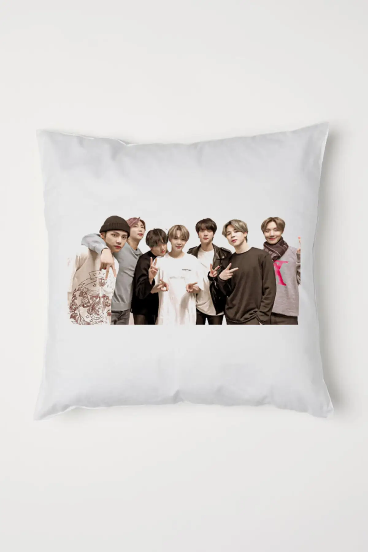 Наволочка BTS K-Pop Products армейская наволочка 35x35 см устойчивая к пятнам мягкая ткань |