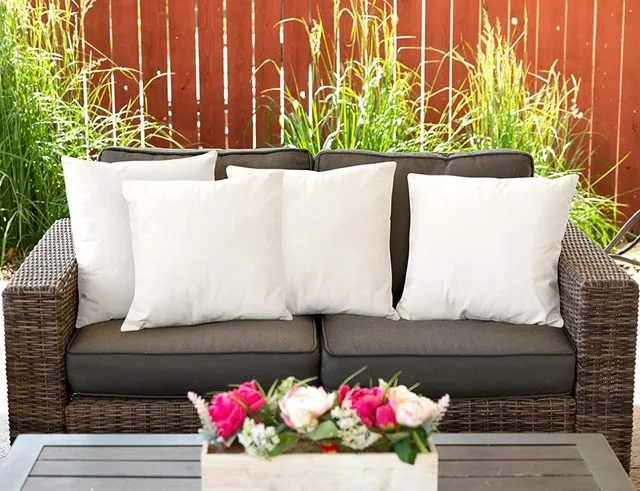 

4'l Package 100 Silicone Sealant In Pillow decorate Pillow/Size 43x43/ 424730046