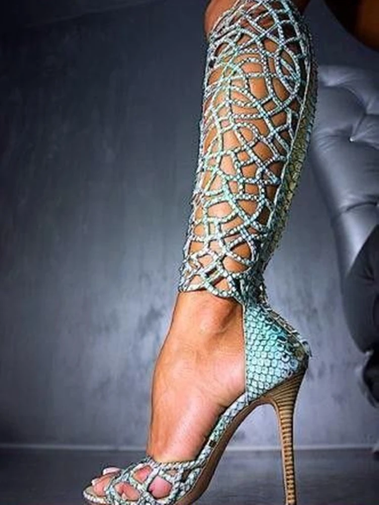 

Women's Shoes