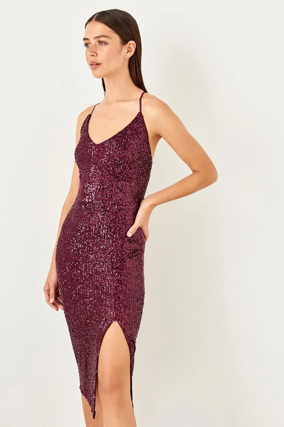 Вечернее платье с блестками и лямкой на шее TPRSS19YL0024|Вечерние платья| |