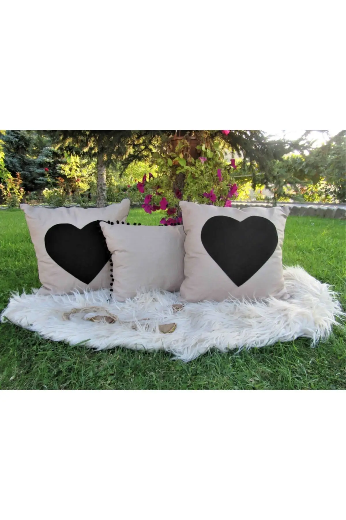 

3 Pieces 2 Piece 45x45 1 Piece 35x55 2021 Modern Heart Shape New Pillow Home Pillows Designed Soft Luxury Collection Washable Co