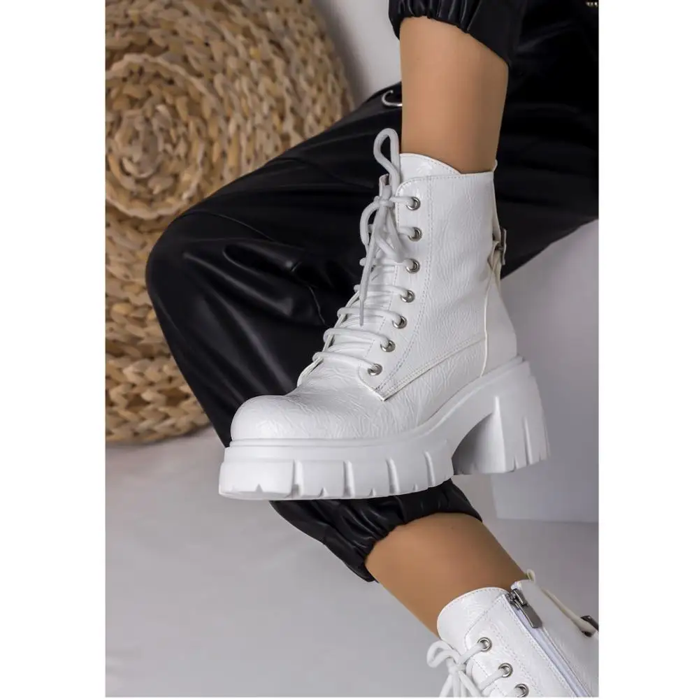 

White Color PU Leather Patent New Season 2021 Winter Autmn Fashion Comfortable Stylish Standard Mold Female Lady Women Boots