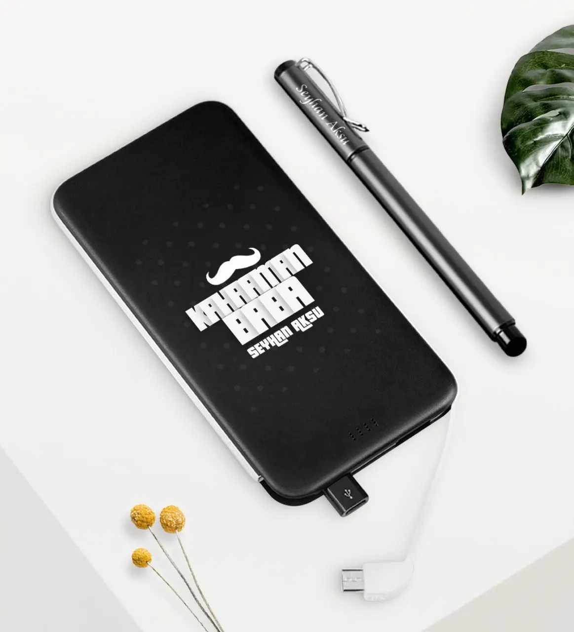 

Персонализированные Hero Dad черный 5000 mAh Powerbank и набор ручек
