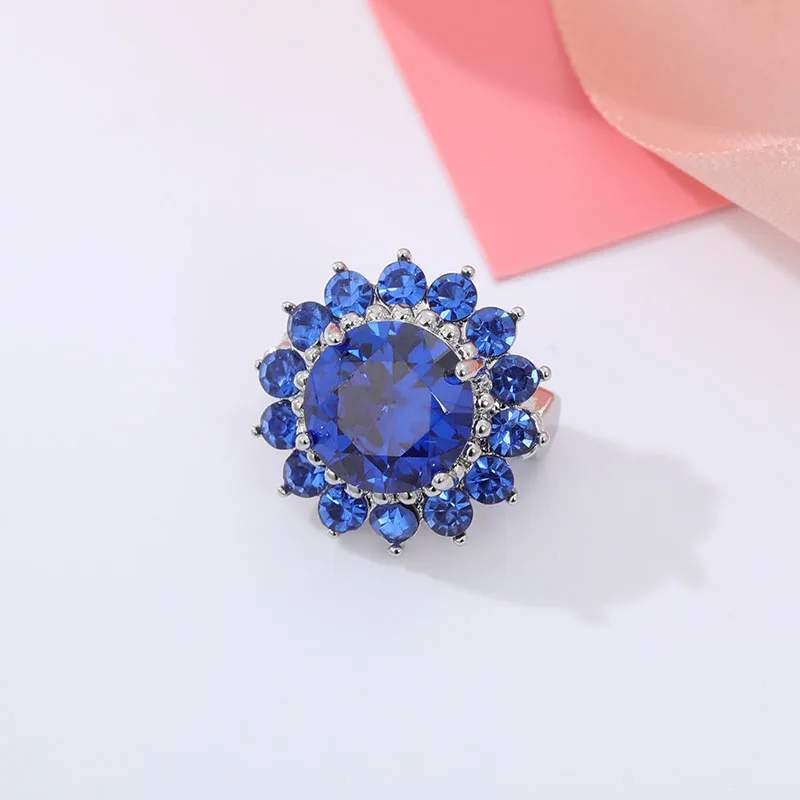 Цветная хрустальная брошь в виде снежинки изысканная Брошь со стразами