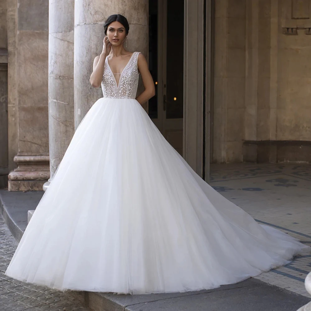 

boho Bridal Gown 2021 new Sexy V-neck backless Bride Wedding Dress Luxury Crystal and Pearls Vestido de novia Robe de mariee
