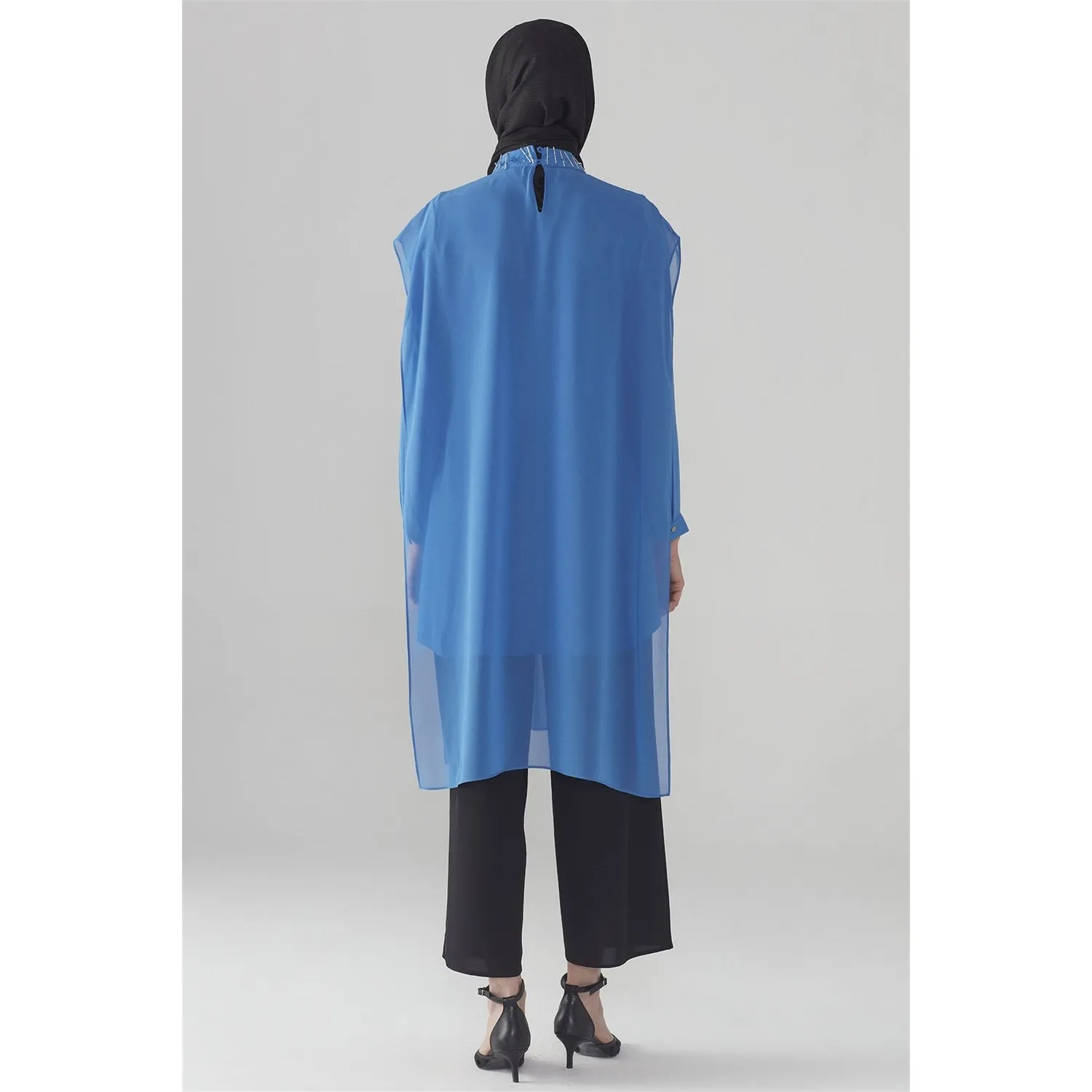 

Zhre Neck Treatment Detailed Tunik Saks T-0712