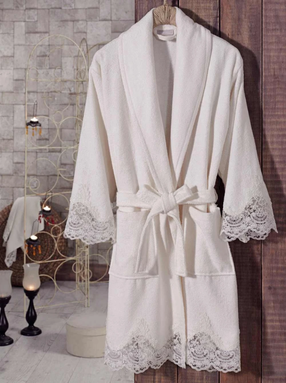 

''Dantela Dante'' Woman's Bathrobe With French Guipure